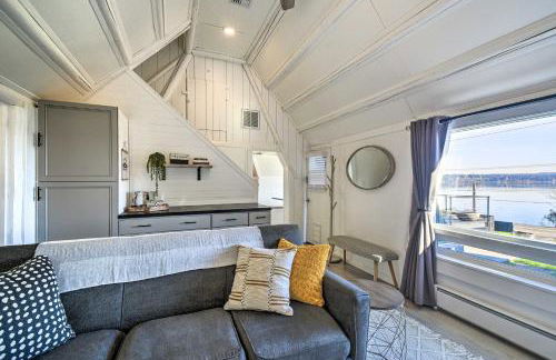 Puget Sound Cabin with Hot Tub and Water Views! - Foto 7