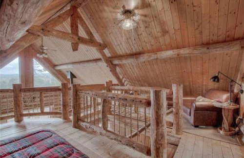 Cozy Log Cabin Loft Hot Tub on 5 wooded acres - Foto 19