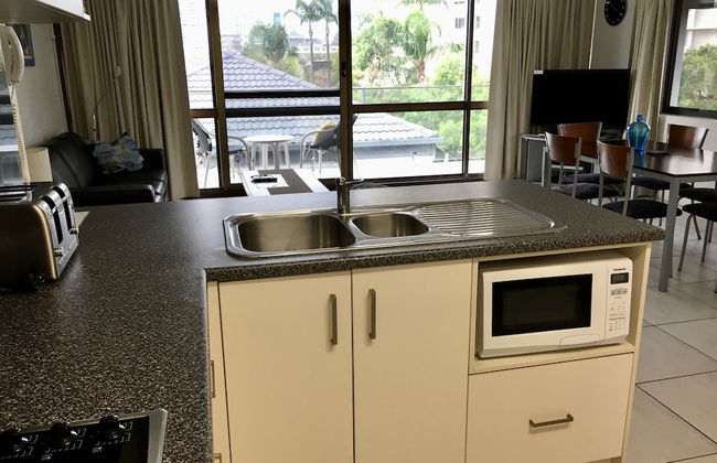 Burleigh Palms Holiday Apartments - Photo 49