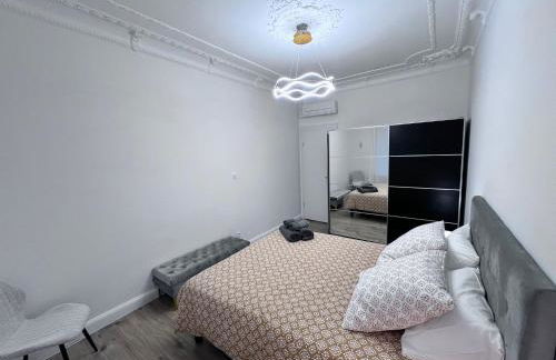 Le Rapp 6, Appartement de Standing 3 chambres, 7 personnes &1 bébé, Cosy et familial ultra équipé Emplacement Idéal proche Gare Centre ville Marchés de Noël Quartier Tribunal Contades - Foto 27