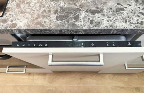 Your Poolside Paradise by the Sea - Foto 22