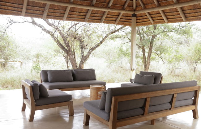 Villa Appelblaar Luxury 4 Bedroom Villa Home in the South African Bush - Photo 16