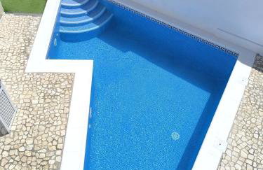BEAUTIFUL VILLA - 4 bedrooms, heated pool, 2 priv car park places, fibre net, PS5, tv channels - Foto 12