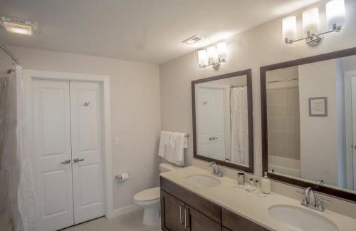 High Rise 2 Bedroom apartment in a Great location apts - Foto 9