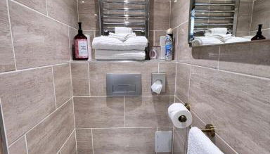 The Tower, 1 bed 1850's Tiny House - Foto 4