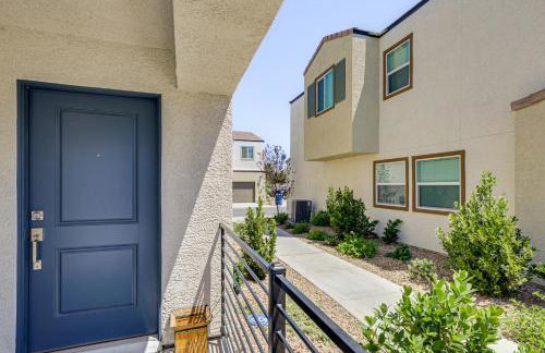 5 Mi to Vegas Strip Family Townhome Near Parks! - Foto 23