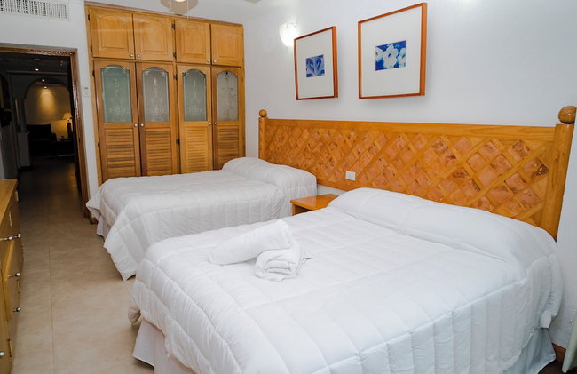 Oceanfront Condo at Voted Best Cancun Sandy Beach - Foto 2