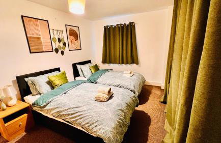 Birmingham City Centre Apartment with Parking - Photo 33