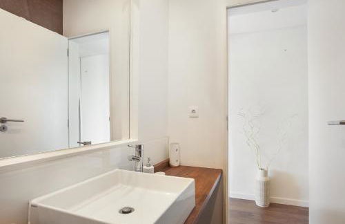 one bedroom plus 1 extra room Nomad Dreams N6 in Cascais mountain view - Foto 8