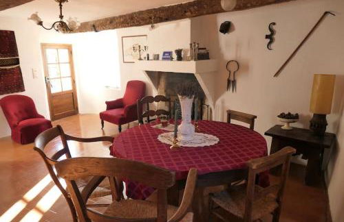 Le Baguier, maison de caractère dans hameau typique provençal - Foto 19