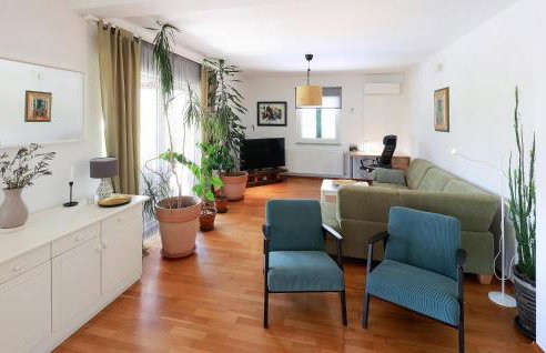 Stunning Home In Jurdani - Foto 4