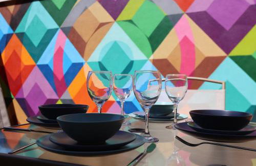 North Rd Apartment with Garden by N And N Stays Ltd, Close to vibrant Gloucester Rd with plenty of restaurants and shops near by, free on street parking - Foto 22