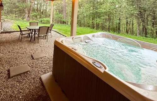 The Lodge, 'North Woods' style, boutique Galena Getaway! - Photo 46