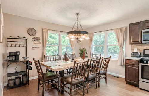 The Hangout Haven - Theater, Hot tub, Pickleball, Ping pong, Firepit - Foto 15