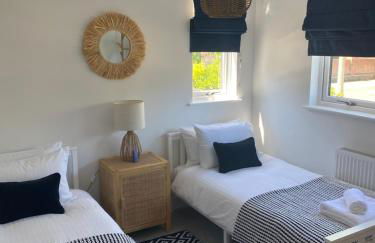 The Bay house Apartments , shanklin - Photo 17