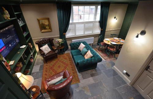 Samuels' a duplex apartment by Spires Accommodation in Lichfield City Centre - Foto 70