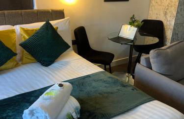 Modern Serviced Studio - Affordable Luxury with Free WIFI Free Parking Flat Screen Smart TV - Foto 12