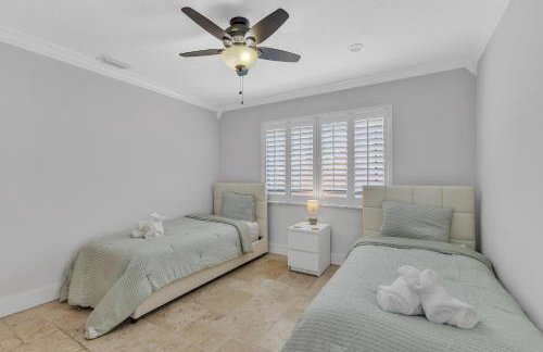 Tropical Oasis with Heated Pool and BBQ - Foto 13