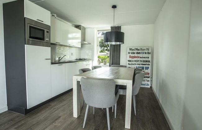 Chic Stay by the Water - Foto 10