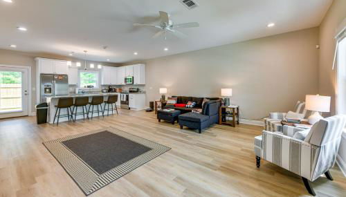 4 Mi to Auburn University Townhome with Fenced Yard - Foto 3