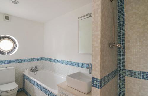 Frater House - Photo 18