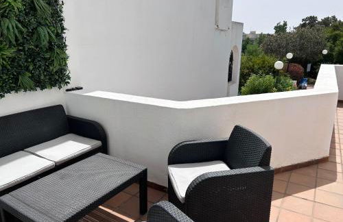 Fabuloso y amplio Duplex en Urb Jardines de Sotogrande - Foto 58