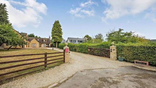 Beautiful 4-5 bedroom village house with rural views - Foto 3