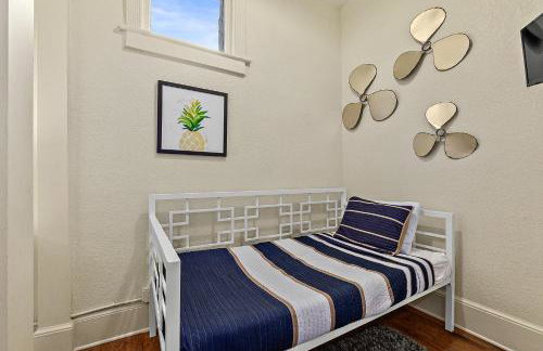 The Ray- 1st Floor Charming Condo- Walk to Downtown - Foto 28