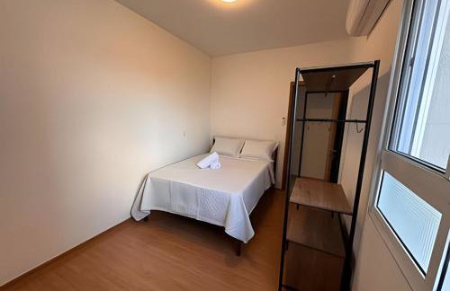 Apartamento na praia, 2 quartos e área de lazer - Foto 49