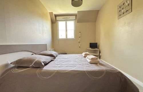 Jolie Colombe, maison 3 ch 2 sdb beau jardin terrasse aménagée à 15 mn à pied de la mer du centre Port en Bessin proche golf et d'Omaha Beach et Bayeux - Photo 17