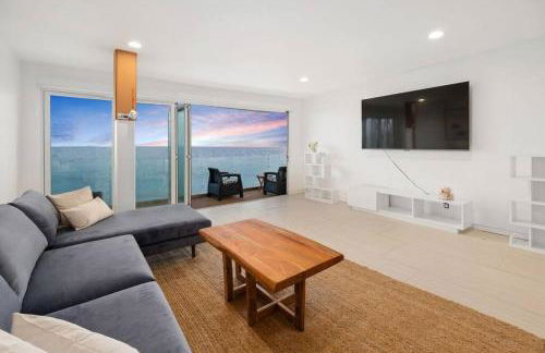 Malibu Beachfront Home with Rock Spa Ocean Views & Huge Deck - Foto 12