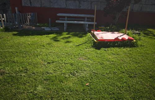 Casa con piscina y vistas en Nigrán - Foto 13