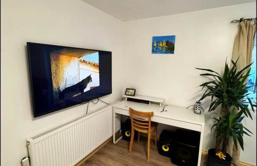 Sunset View 2BR Apartment - Beautiful London View & Free Parking - Foto 24