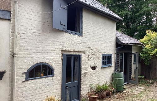 The Eclectic Coach House - Photo 23