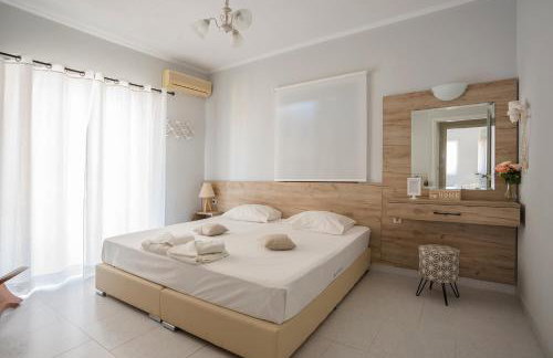Aggelos Apartments & Deluxe Studios - Photo 7