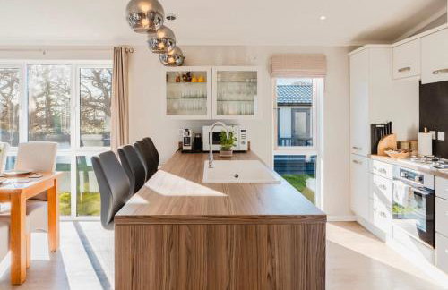 Luxury lodge - St Helens - Photo 14