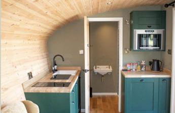 Hares Retreat - Middle Cabin - Photo 6