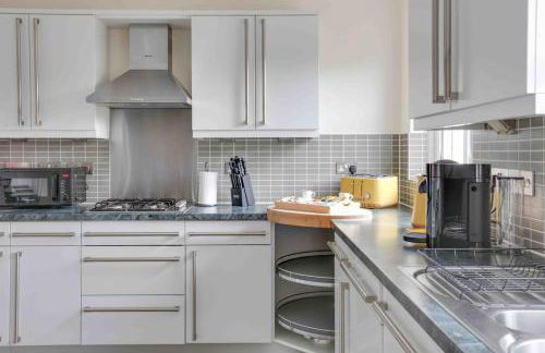 Elizabeth Four Bedroom Townhouse - Foto 4