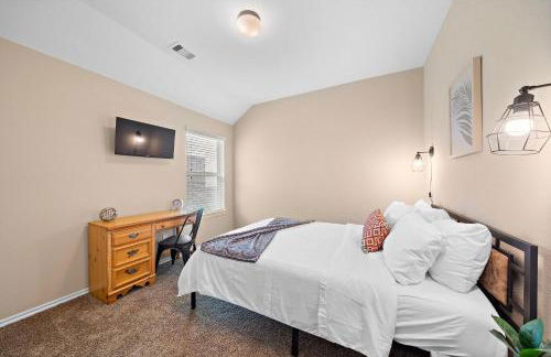 Cozy Getaway Nr Airport WiFi BBQ Yard Pet - Foto 25