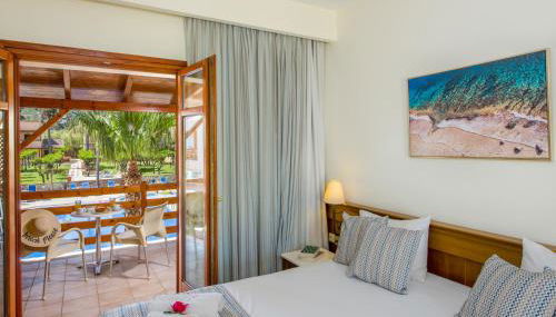 Omega Platanias - Photo 4