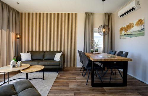 Modernes Chalet New Port 067 mitten im Grünen mit eigener Terrasse am Wasser Nr 67 - Foto 18