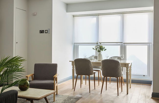 Ealing Broadway by Viridian Apartments - Foto 16