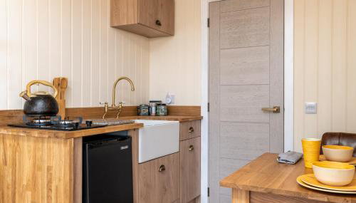 The Off Grid Cabin - Photo 3