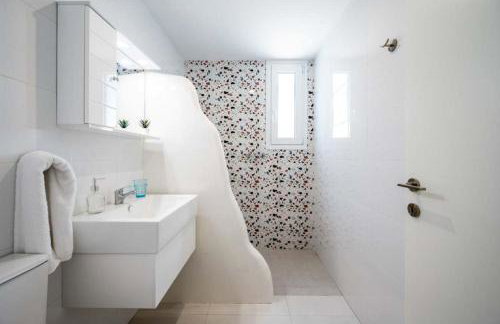 XENOS Villa 5 with a private pool near the sea - Foto 46