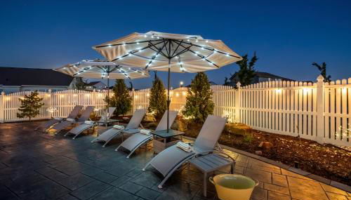 Spacious Country Farmhouse Retreat, Sleeps 16, Pool, Movie Room - Foto 2