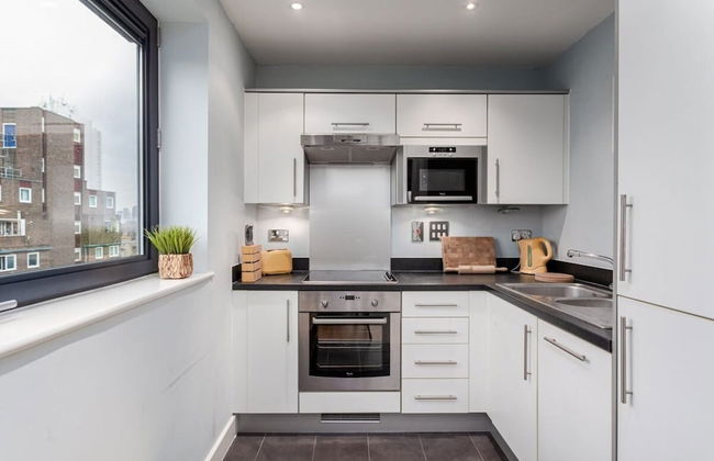 Bright and Stylish Kennington Gem - Photo 11