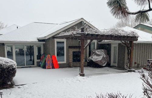 Gorgeous Wapato Point Lakehouse with Private Hot Tub - Foto 24