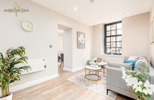 King Size Bed, City Centre, Long Stay Offers, Fast Wifi, Fully Equipped Kitchen, Dedicated Work Place - Foto 13