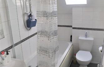 Luxe Cosy&Spacious 2 Bed House - Super Fast Wi-Fi & Private Parking Near GLO Airport & Cheltenham Racecourse - Foto 6