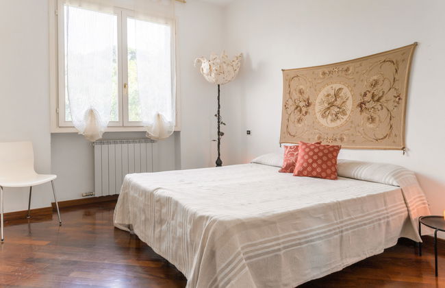 8 bedroom House in Diano Castello with private pool and garden - Photo 14